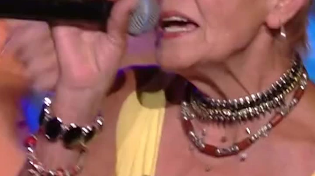 ⁣A színpadon a kor eltűnik, a hangulat marad! 😎 #xfaktorhu