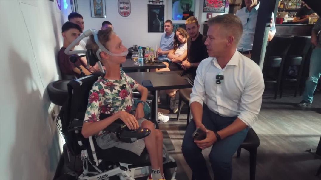 Milán története egyszerre szól kitartásról, barátságról és arról, hogy a legnehezebb helyzetben is l