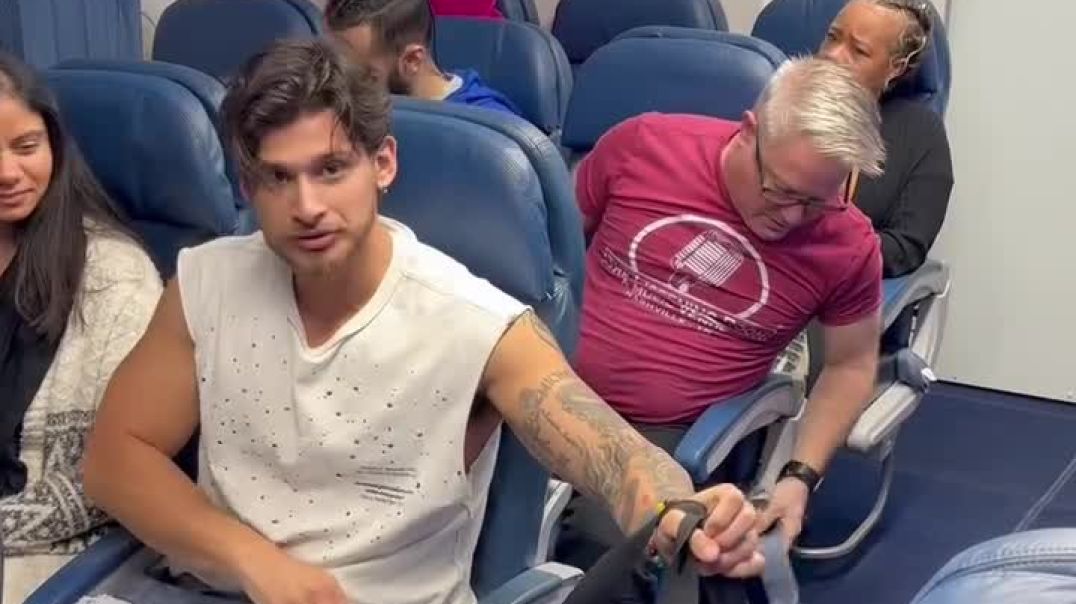 ⁣Rude man gets what he deserves!