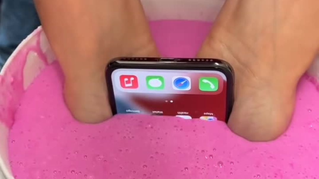 ⁣That time I Molded my Hands to Make a Holder