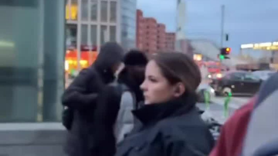 Bitte respektieren Sie die Polizei