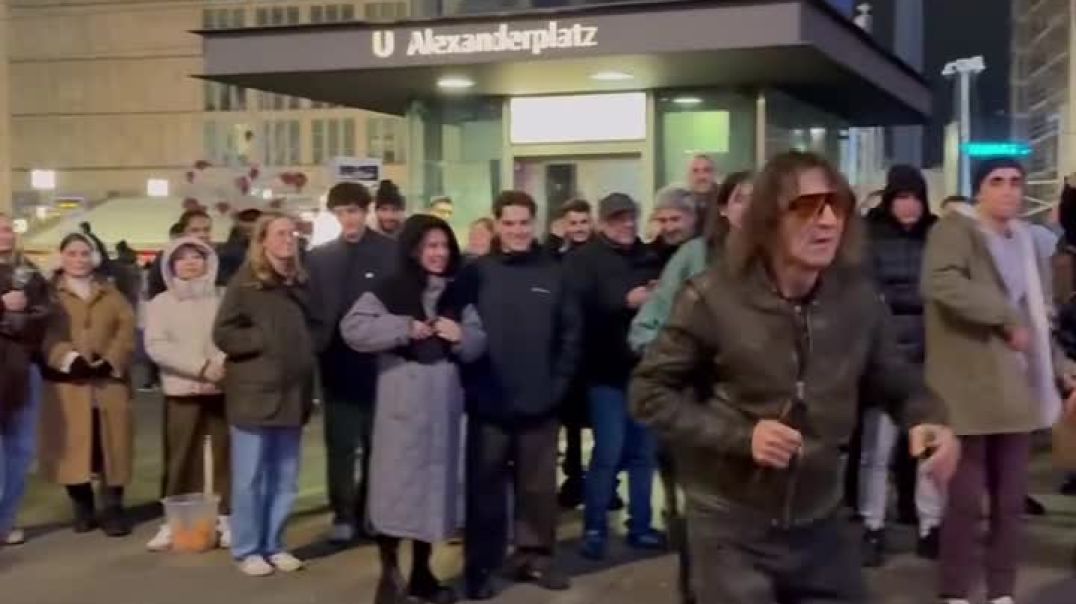 Daddy Mal Anders am Alexanderplatz Deutschland
